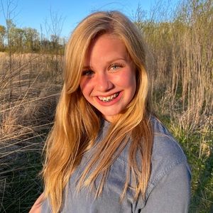 Meet your Posher, Emily